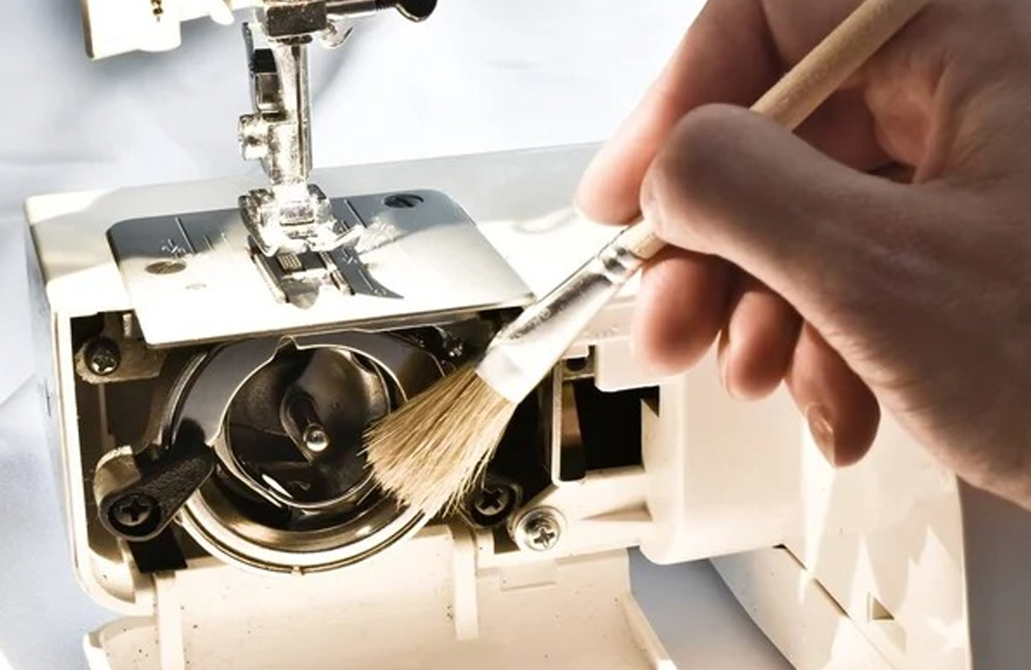 نگهداری از چرخ خیاطی اکادمی فیاض